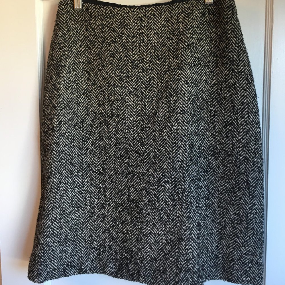 Caslon Skirt